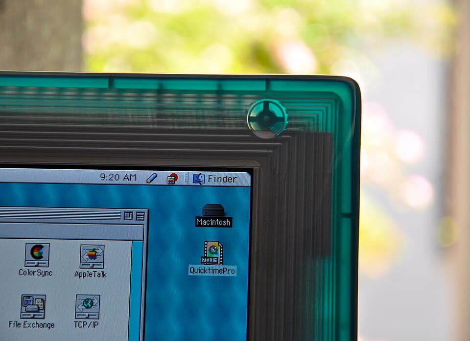 Apple Studio Display 15-inch LCD detail