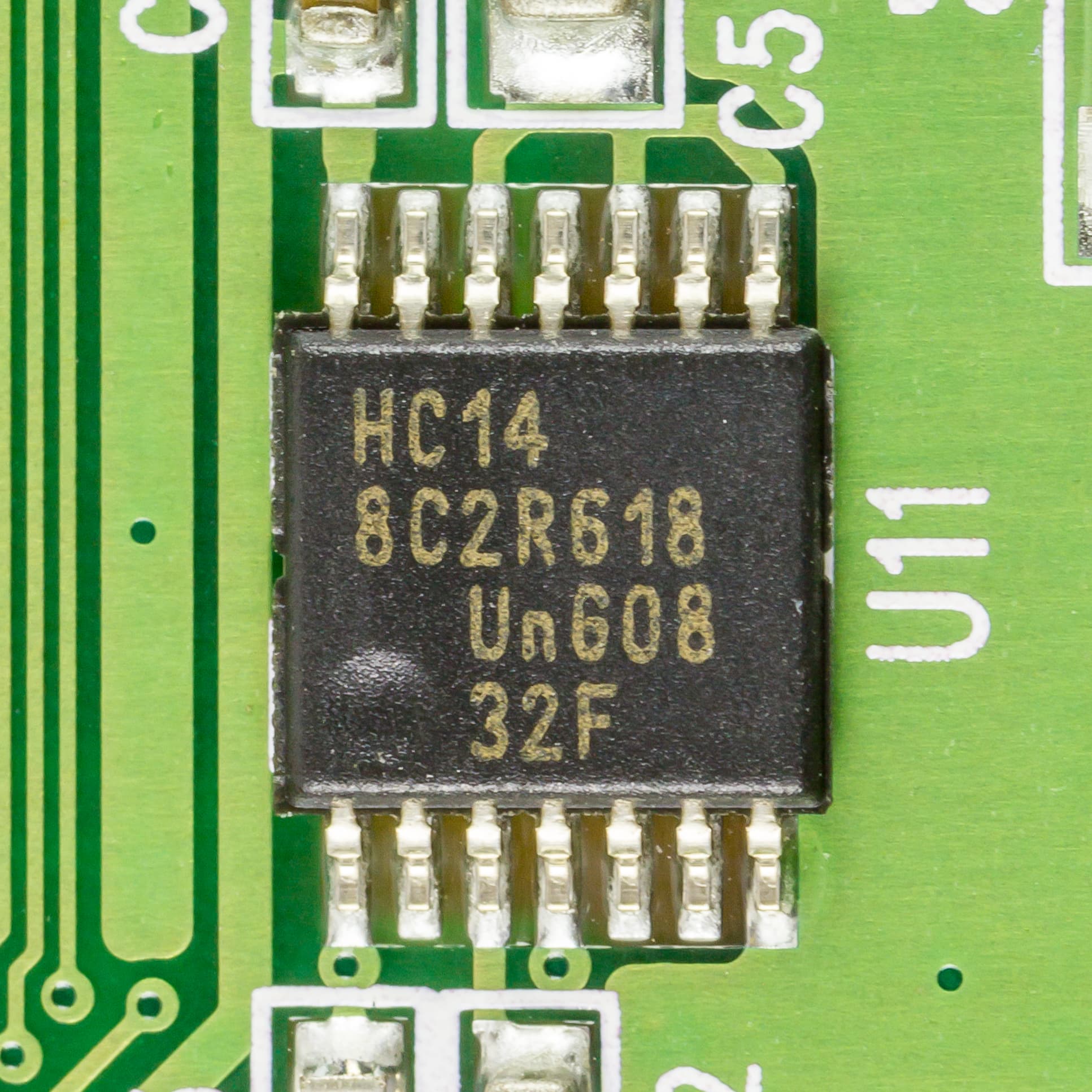 74HC14 Schmitt Trigger Inverter (Pack of 3)