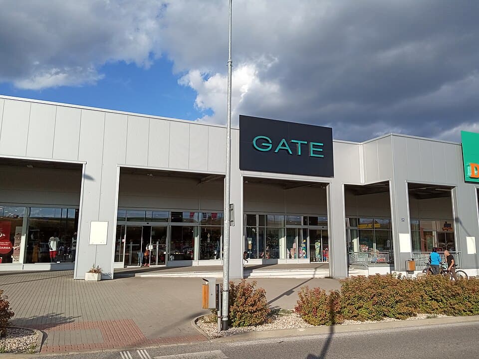 Trutnov Obchodni 136 Gate