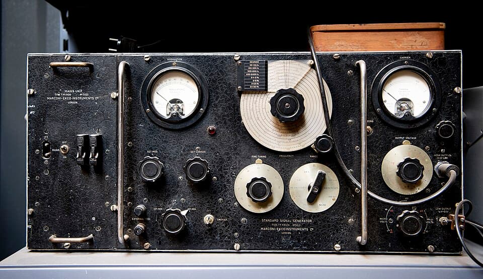 Marconi signal generator TF430A 001
