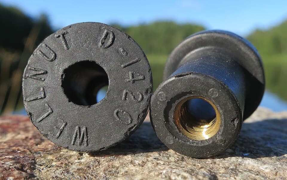 1990s Molly well nuts D1420 with threaded brass insert by Emhart Teknik AB Oerebro Sweden