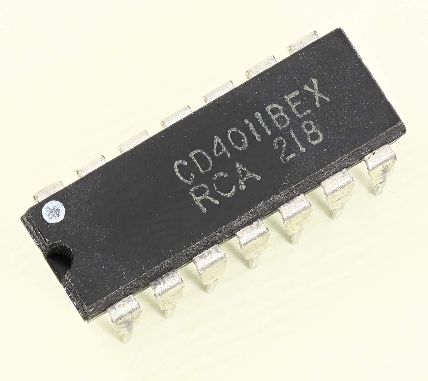 CD4011