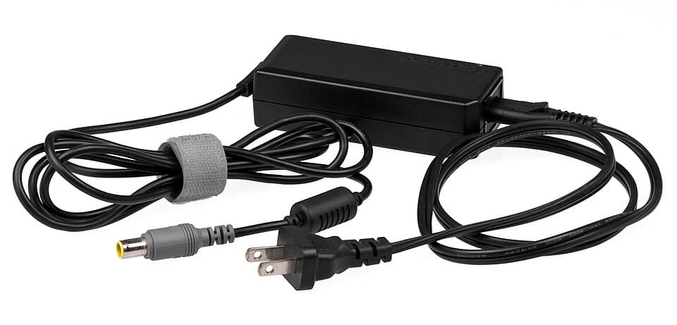 5 V 2 A DC Power Supply