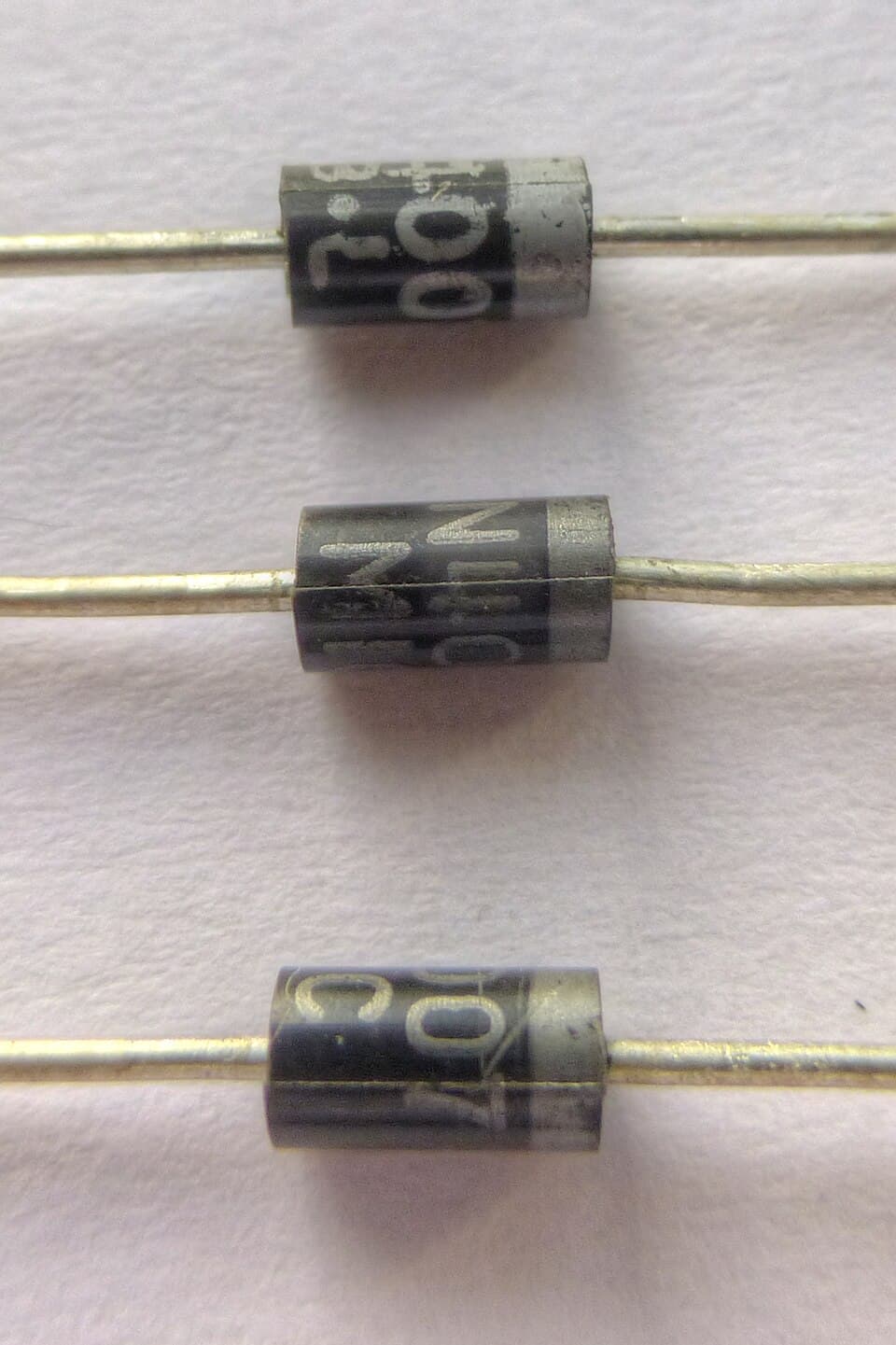 1N4007 Rectifier Diode (Pack of 20)