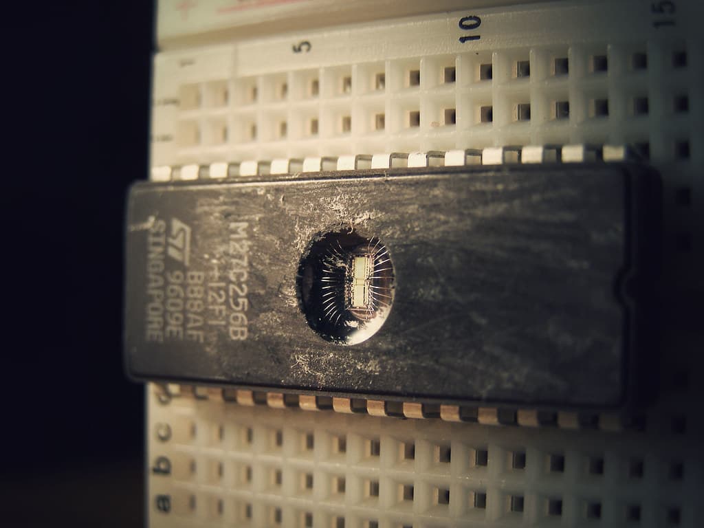 24C02 I²C EEPROM (Pack of 5)