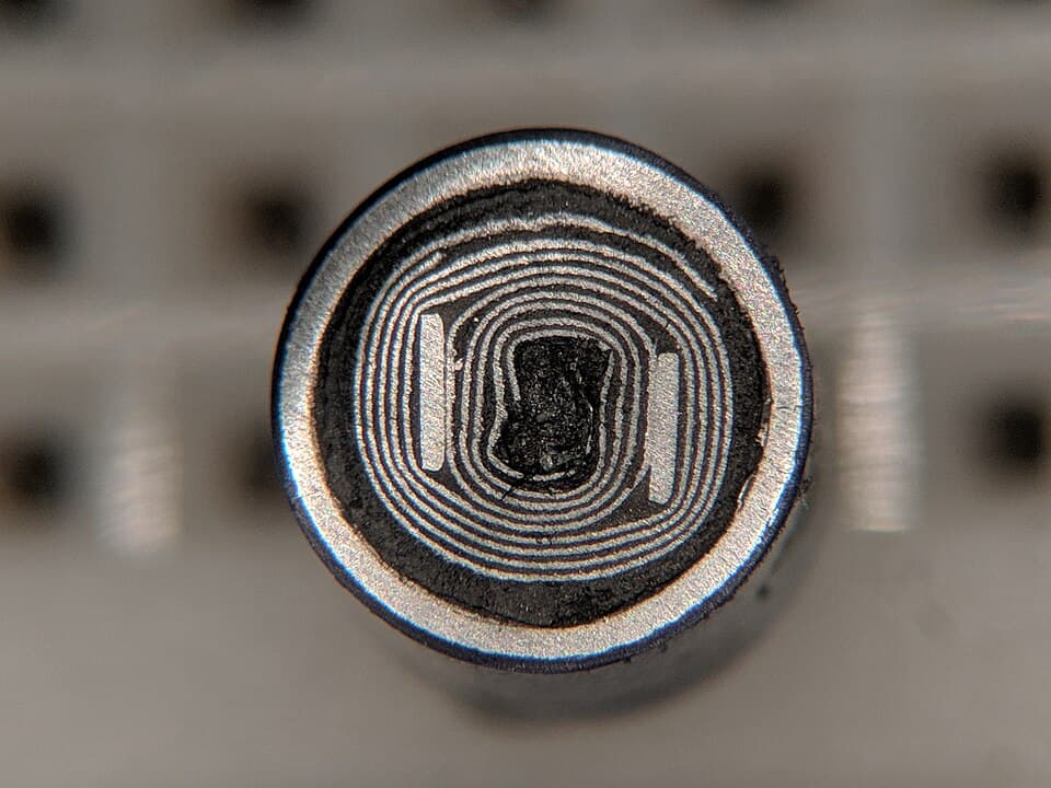 Electrolytic capacitor cross section