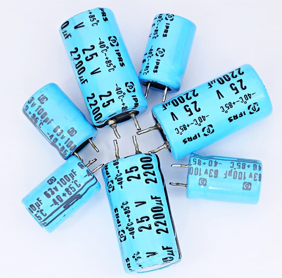 IPRS Electrolytic capacitors