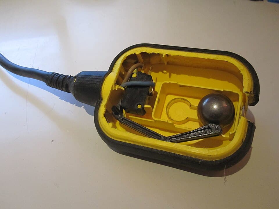 Float switch off