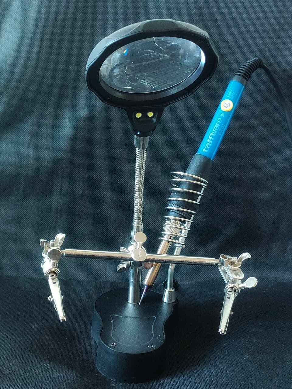 Helping Hands with Magnifier