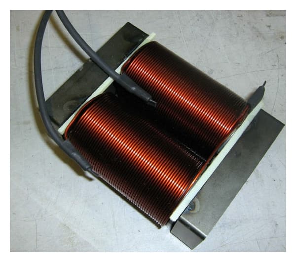 Power-inductor-with-helical-flat-wire-windings