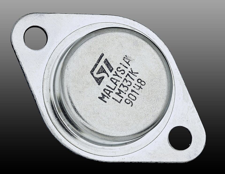 LM337 Negative Regulator (Pack of 3)