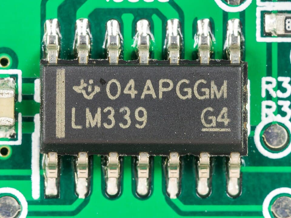 Numark Mixdeck - lower part - board 3 - Texas Instruments LM339-1170