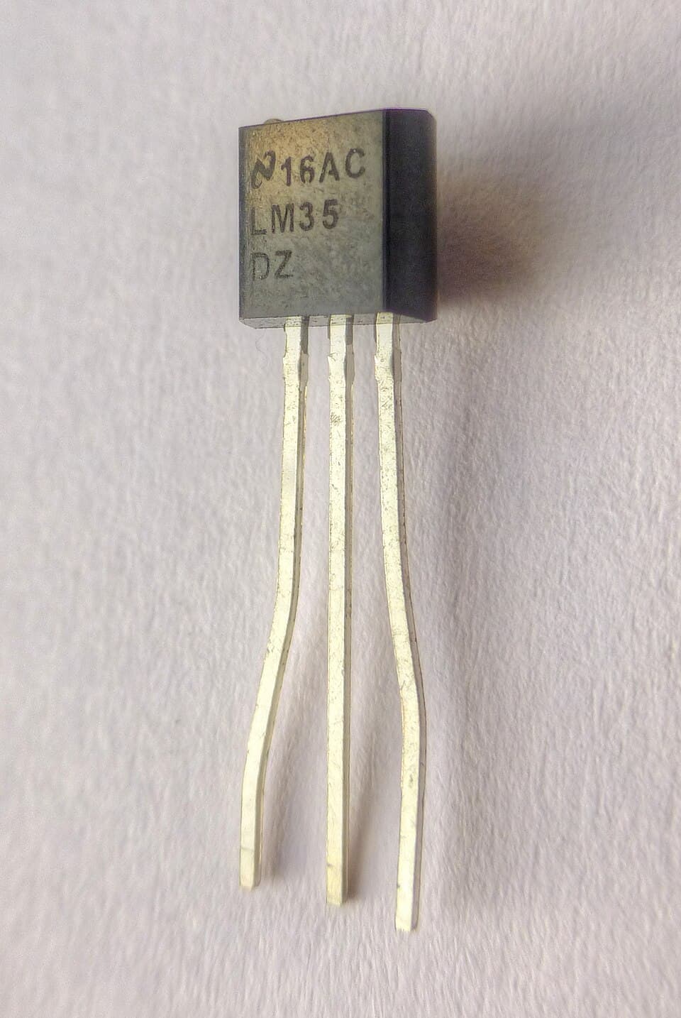 LM35 Analog Temperature Sensor (Pack of 5)