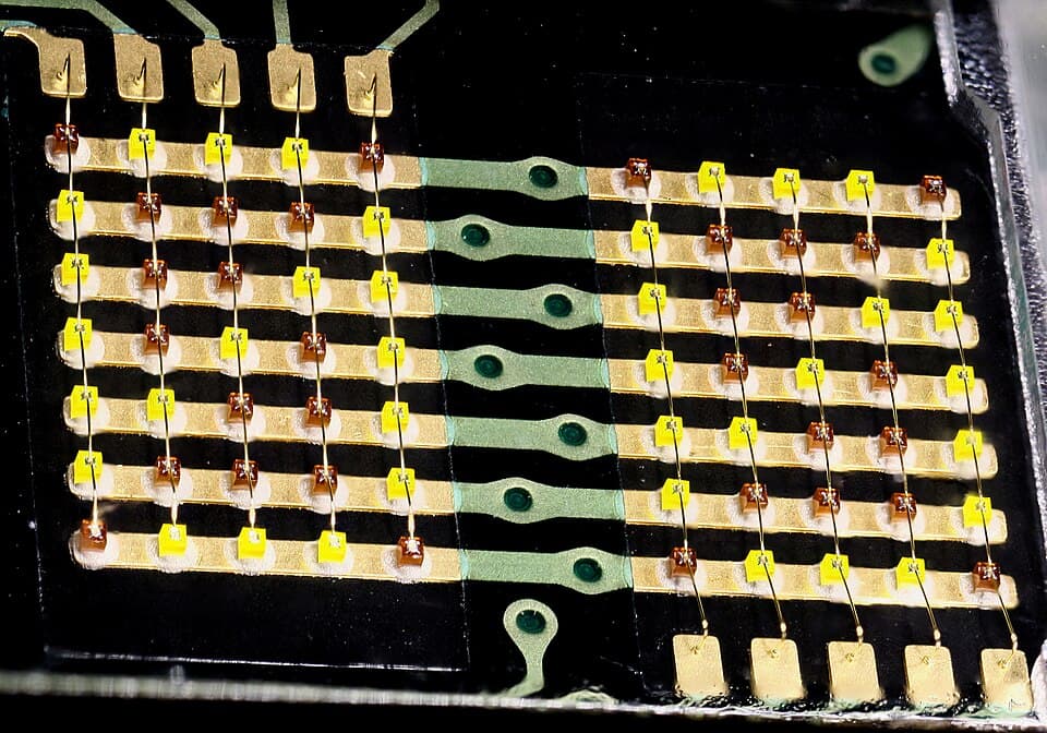 HDLG-2416 7 x 5 Dot Matrix Green LED Display