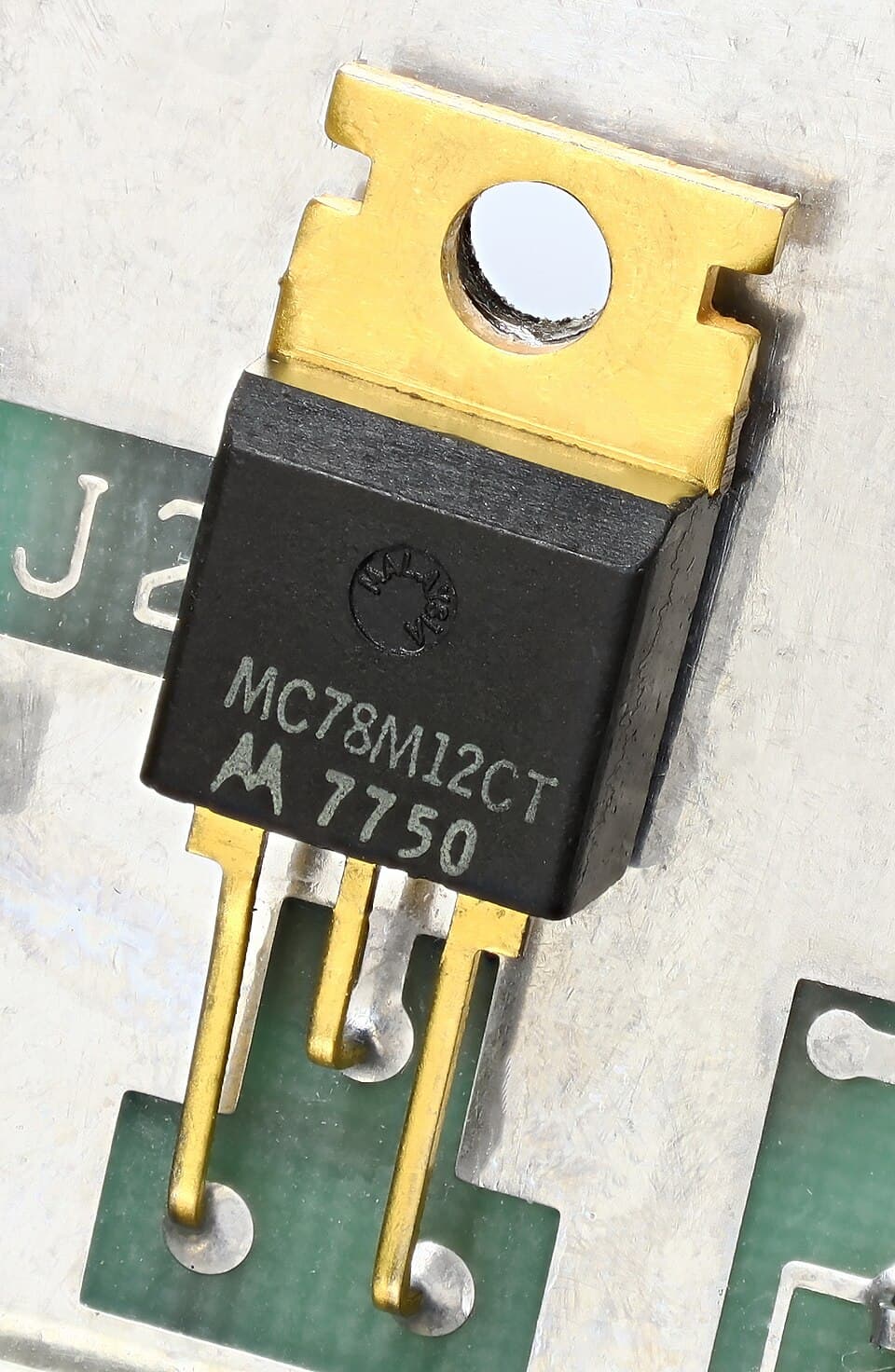 LM7812 12 V Regulator (Pack of 5)