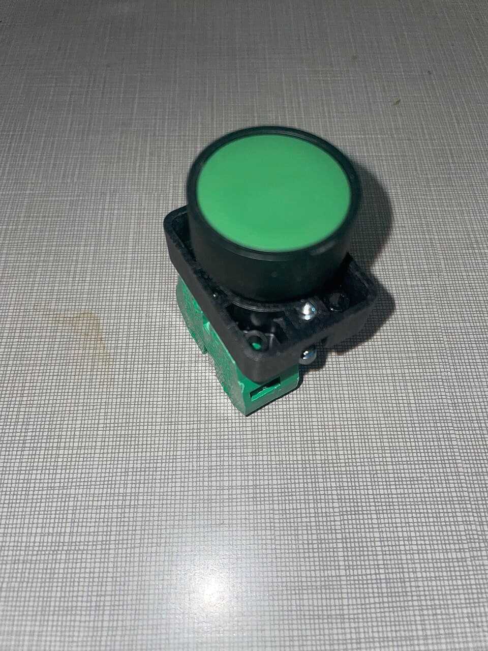 Push button switch Green