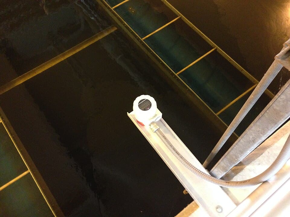 Ultrasonic level sensor used in a water treatment plant