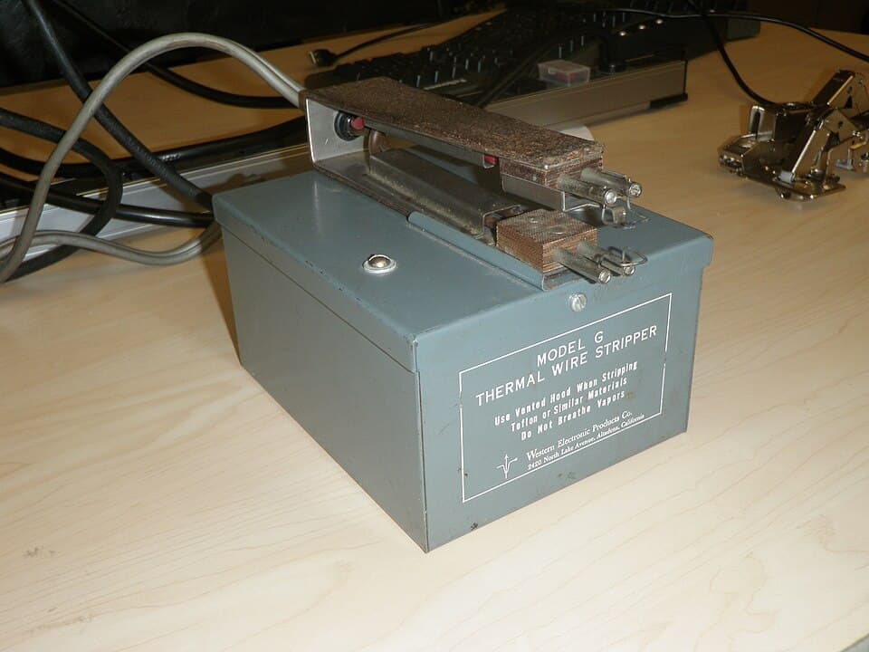Thermal Wire Stripper (hot wire end)