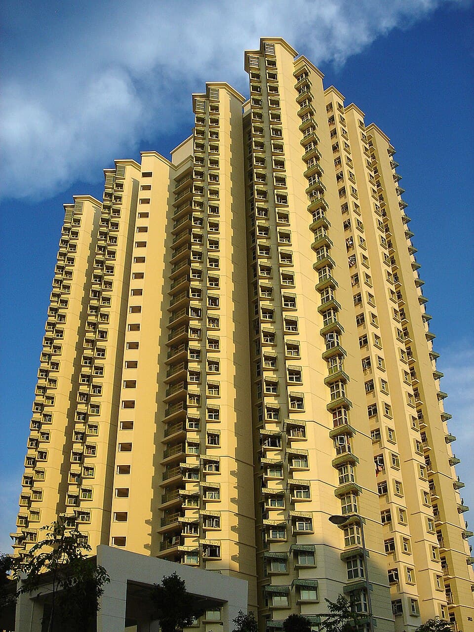 Housing and Development Board flats, Bukit Batok West Avenue 5, Singapore - 20050528